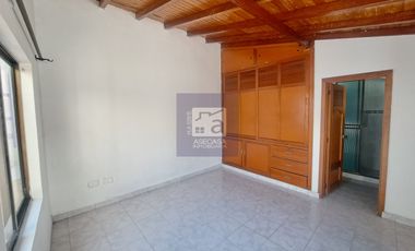 COD. 4035 - SE ARRIENDA APARTAMENTO - BARRIO: GIRON