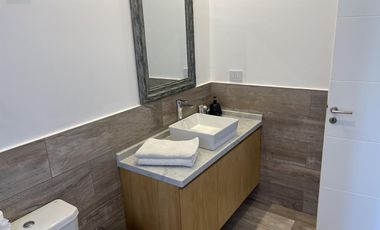 GRAN CASA A ESTRENAR EN PILARA