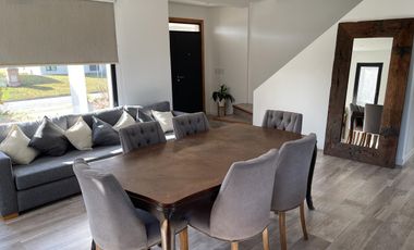 GRAN CASA A ESTRENAR EN PILARA