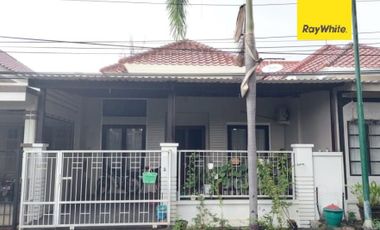 Dijual Rumah SHM di Perum Central Park A Yani, Surabaya
