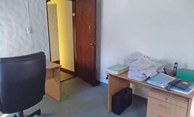 Oficina de 5 ambientes con cochera en Venta San Isidro
