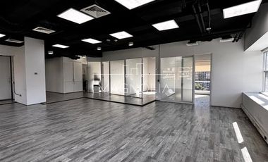 Amplia Oficina Arriendo Nueva Las Condes