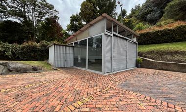 edificio en arriendo en finca arrayanes. Cod A700418