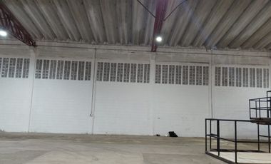 bodega en arriendo en via 40. Cod A1026