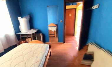 VENTA CASA de 5 ambientes con Parque - Garaje  y Galpón
