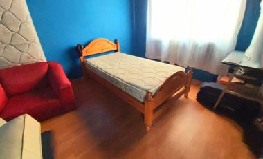 VENTA CASA de 5 ambientes con Parque - Garaje  y Galpón
