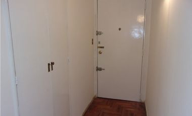 ALQUILER 1 AMBIENTE CON BALCON AL FRENTE . AVELLANEDA  AL 100