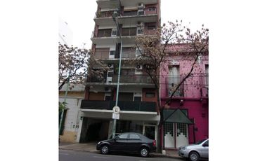 ALQUILER 1 AMBIENTE CON BALCON AL FRENTE . AVELLANEDA  AL 100