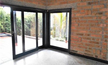 PR12637 SE ARRIENDA CASA EN LA LOMA DE LAS BRUJAS - ENVIGADO