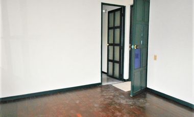 PR12637 SE ARRIENDA CASA EN LA LOMA DE LAS BRUJAS - ENVIGADO