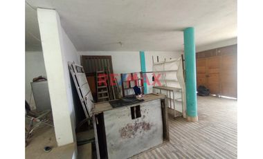 Casa en Venta – Ventanilla, Avenida 200 Millas 🏡✨
Área total: 115.2 m² (7.2 m de frente x 16 m de fondo)

Primer Piso:
Sala: Espaciosa, ideal para