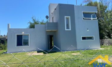 Casa en venta de 2 dormitorios c/ cochera en Bialet Massé