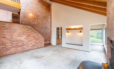 casa en venta en fusca. Cod V27859