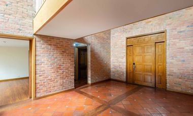 casa en venta en fusca. Cod V27859