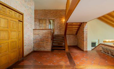 casa en venta en fusca. Cod V27859