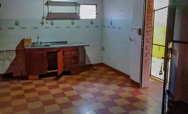 GUIDEK - STASIUK PROPIEDADES VENDE EXCELENTE PROPIEDAD SOBRE CALLE UCRANIA