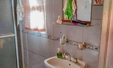 GUIDEK - STASIUK PROPIEDADES VENDE EXCELENTE PROPIEDAD SOBRE CALLE UCRANIA