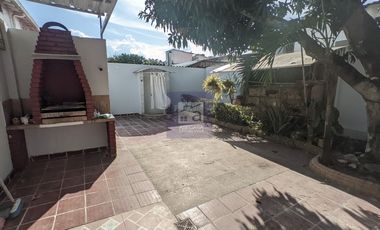 COD. 5952 - SE ARRIENDA CASA - BARRIO: PROVENZA