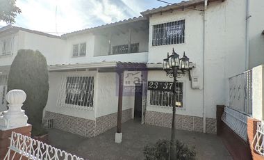 COD. 5952 - SE ARRIENDA CASA - BARRIO: PROVENZA