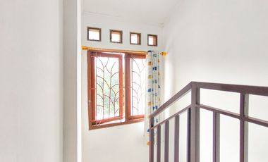 Rumah 2 Lt SHM 12 Menit ke Pamulang Square Dibantu KPR J-36639