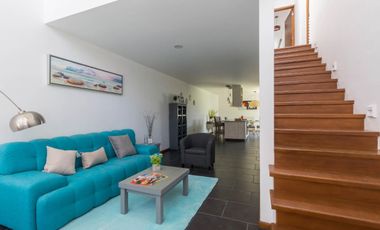 Venta de casa nueva de 3 recámaras, 153 m2, alberca en condominio,  Xochitepec, Mor.