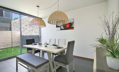Venta de casa nueva de 3 recámaras, 153 m2, alberca en condominio,  Xochitepec, Mor.