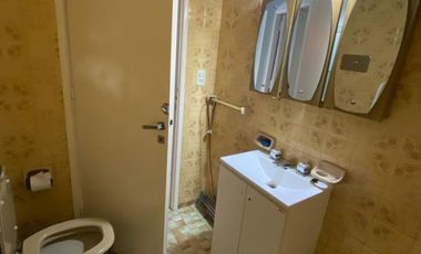 Casa de 4 AMBIENTES ubicada a 250 metros de la estación