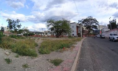 lote en arriendo en la riviera. Cod A22345