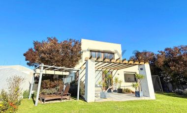 Venta Casa en Condominio El Santuario, Peñuelas