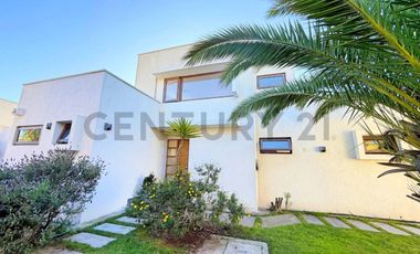 Venta Casa en Condominio El Santuario, Peñuelas