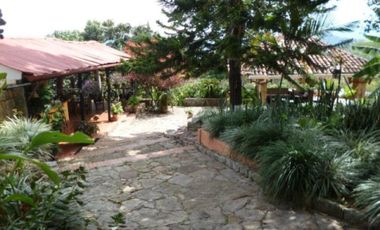 finca en venta en la mesa. Cod V2310
