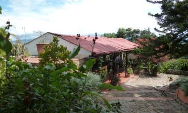 finca en venta en la mesa. Cod V2310