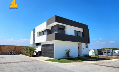 Casa en Venta con Alberca en Punta Tiburón, Veracruz