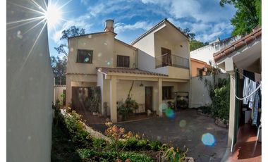 CASA 4 DORMITORIOS VENTA ZONA MONUMENTO A GUEMES