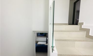 CASAS EN URB CRISTAL AZUL