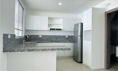 CASAS EN URB CRISTAL AZUL