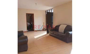 🏠 Se Vende Amplia Casa En Punta Negra