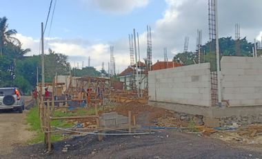 VILLA MURAH FULLY FURNISHED TEPI JALAN RAYA DI UBUD