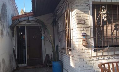 Chalet en venta en Castelar Sur