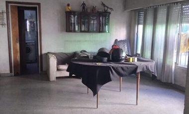 Chalet en venta en Castelar Sur