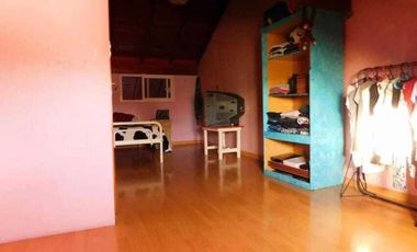 departamento en planta alta de 4 ambientes.