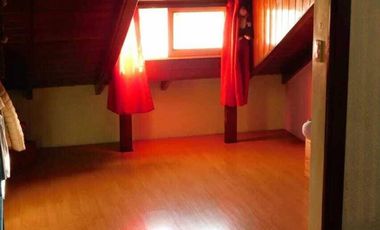 departamento en planta alta de 4 ambientes.