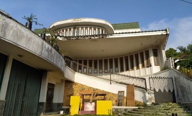 hunian MEWAH COCOK UNTUK VILLA di kolonel masturi
