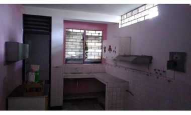 ALQUILER LOCAL COMERCIAL EN CARRASQUILLA