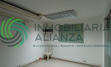 edificio en arriendo en antonia santos. Cod A14782