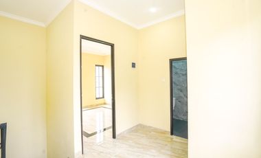 Rumah 2 Lt SHM 5 Mnt ke Gerbang Tol Sawangan Dibantu KPR J-48448