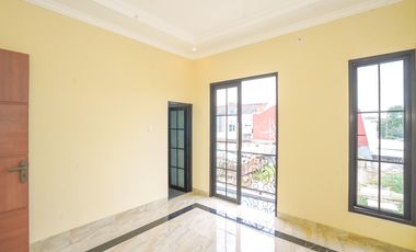 Rumah 2 Lt SHM 5 Mnt ke Gerbang Tol Sawangan Dibantu KPR J-48448