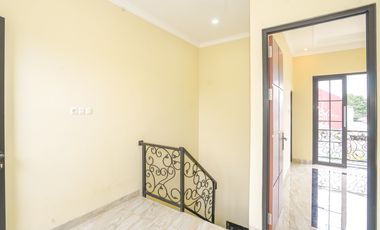 Rumah 2 Lt SHM 5 Mnt ke Gerbang Tol Sawangan Dibantu KPR J-48448