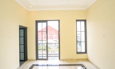Rumah 2 Lt SHM 5 Mnt ke Gerbang Tol Sawangan Dibantu KPR J-48448