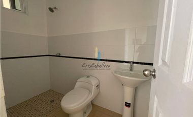 VENDO CASAS CERCA DEL CENTRO COMERCIAL LA DOÑA EN LA 24 DE DICIEMBRE